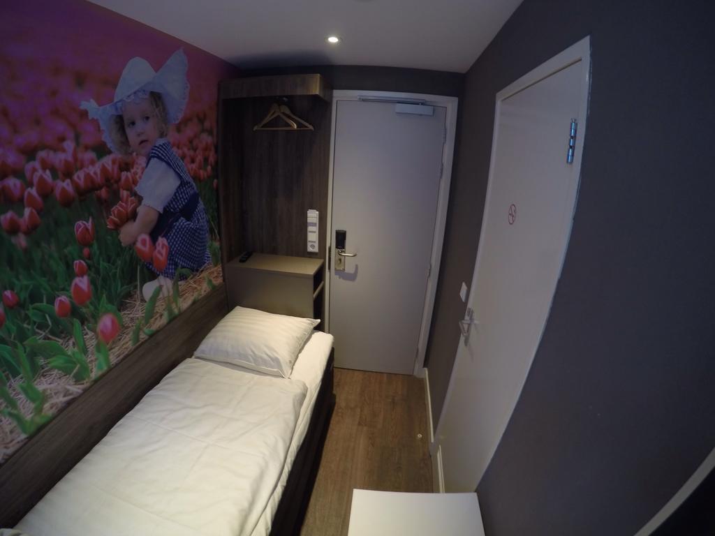 Zweibettzimmer mit eigenem Bad